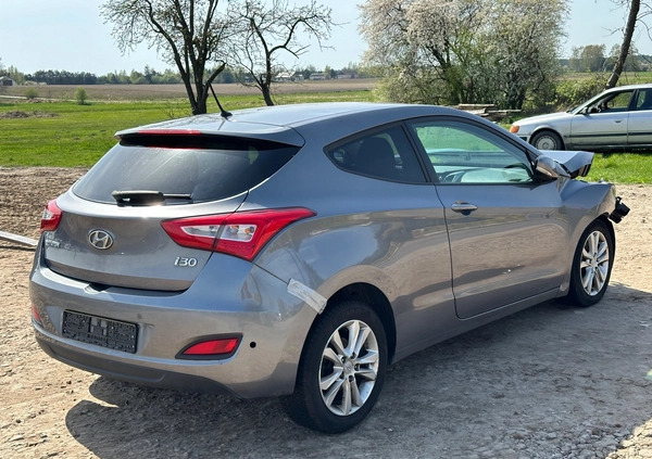 Hyundai I30 cena 10000 przebieg: 115726, rok produkcji 2013 z Zwierzyniec małe 154